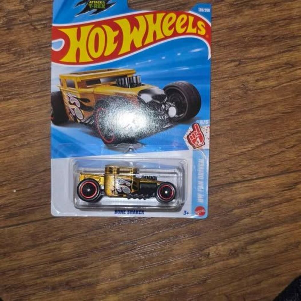 Hot Wheels Bone Shaker HW Fan Driven Gold Black Die Cast Toy Car Mint